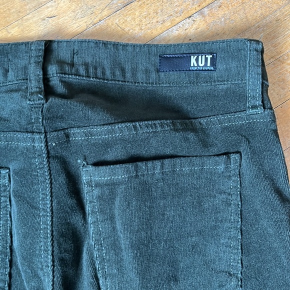 NWOT Kut dark green skinny cords. Size 6 - Picture 4 of 4